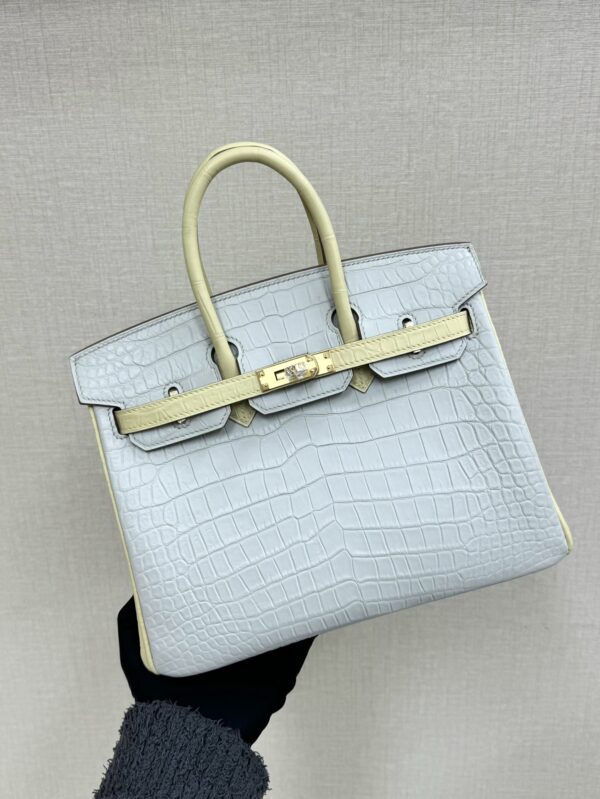 Matt crocodile leather