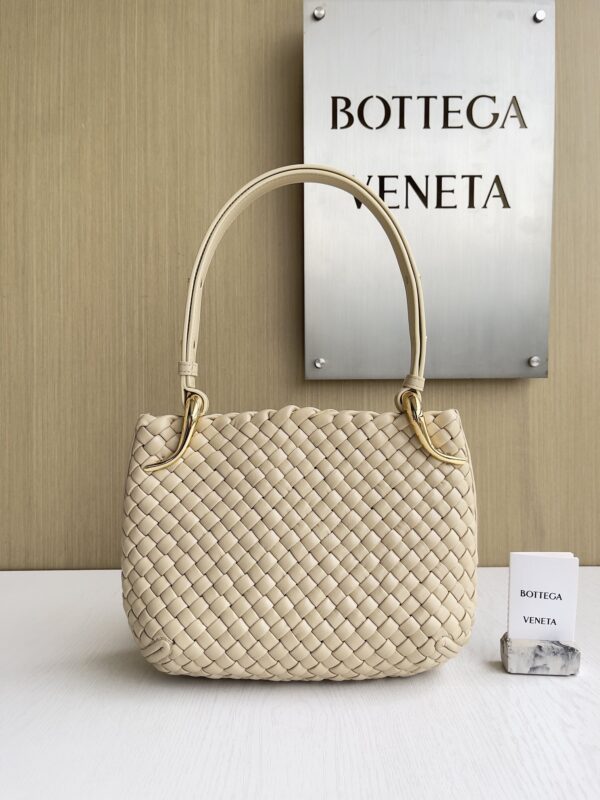 Vintage Design Ladies Shoulder Bags Luxury Woven Handbags Fashion Large Capacity Shoulder Bag for Women