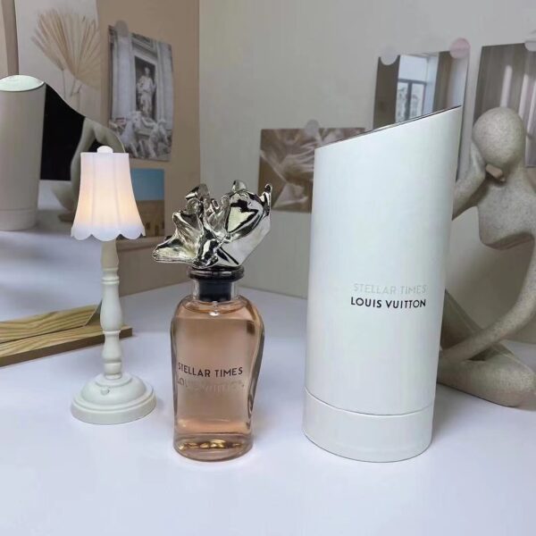 Louis Vuitton Dancing Blossom, 2021，Louis Vuitton Cosmic Cloud, 2021 Louis Vuitton Rhapsody, 2021