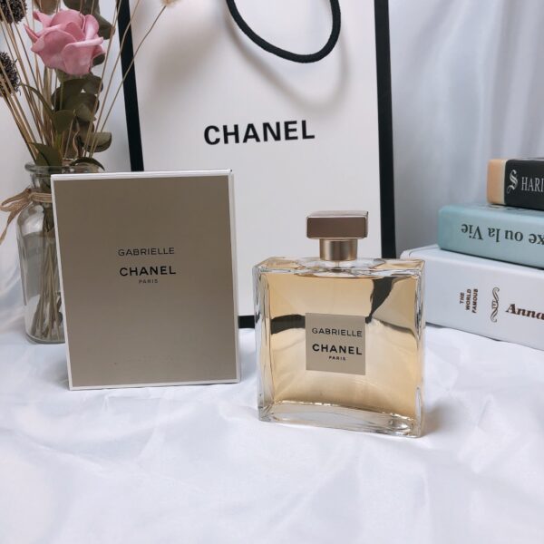 Chanel Gabrielle Essence, 2019
